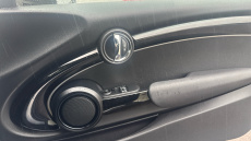 MINI Hatchback 1.5 Cooper Classic 3dr Auto Petrol Hatchback